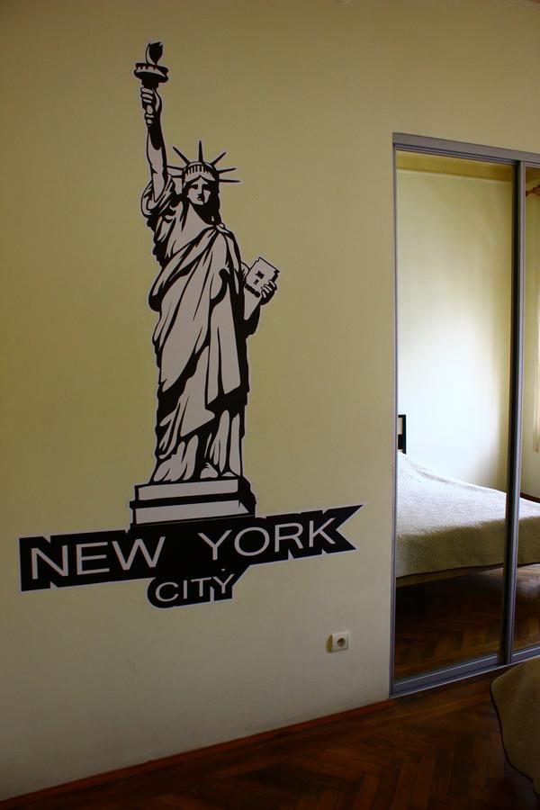 New York Hostel Lviv Kültér fotó